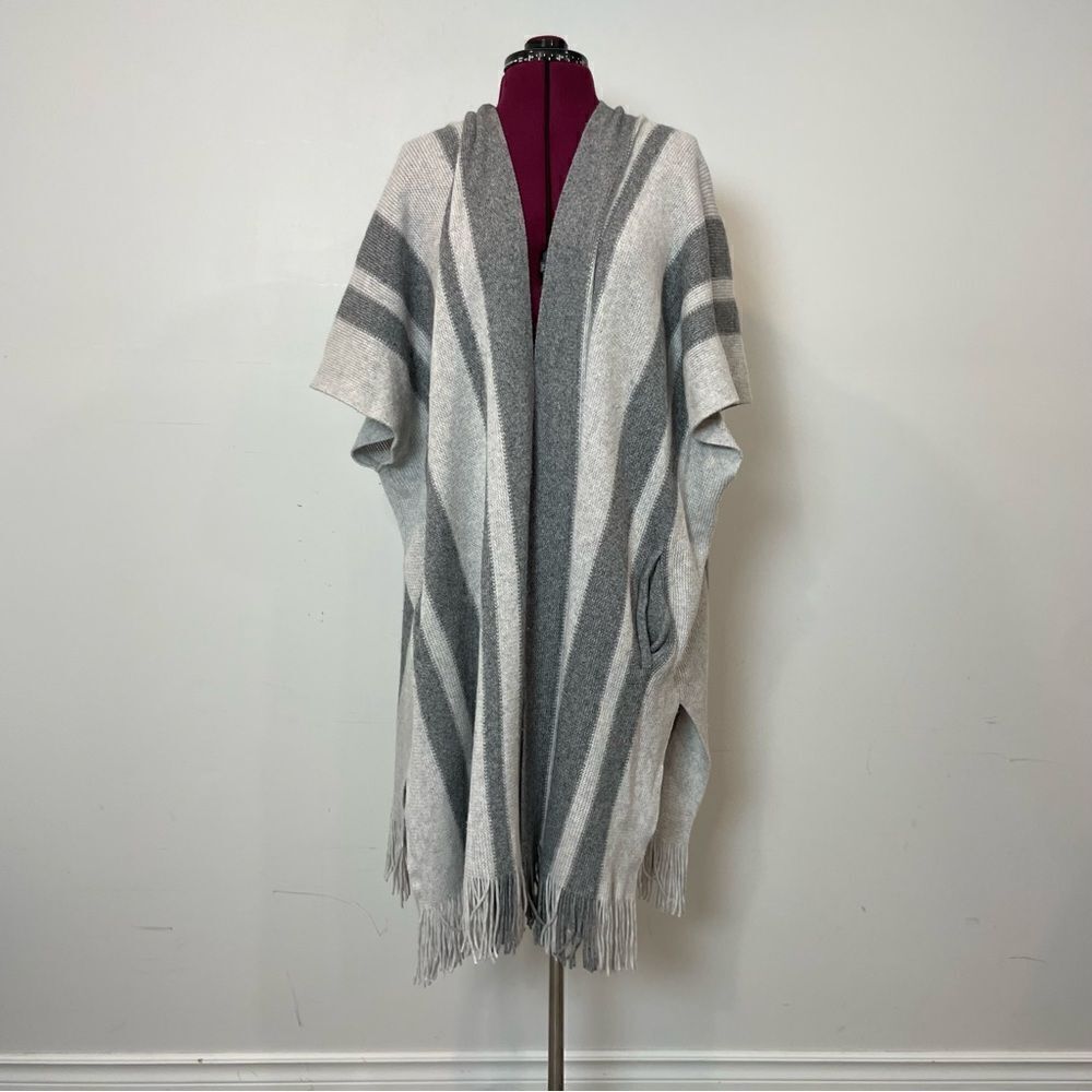 Lucky Brand Striped Open front cardigan Gray Fridge hem One size